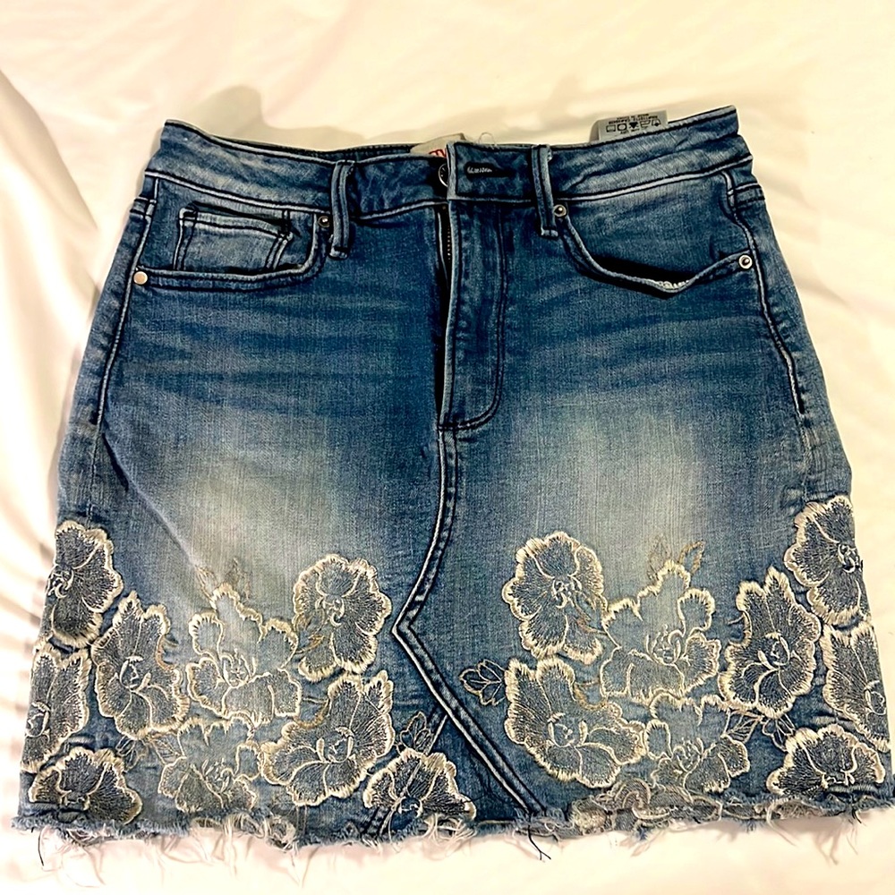 Light blue denim skirt size 27 (CA size 6)